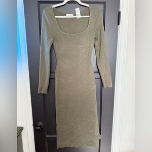Olive Green Long Sleeve Women’s Dress Size Large NWT